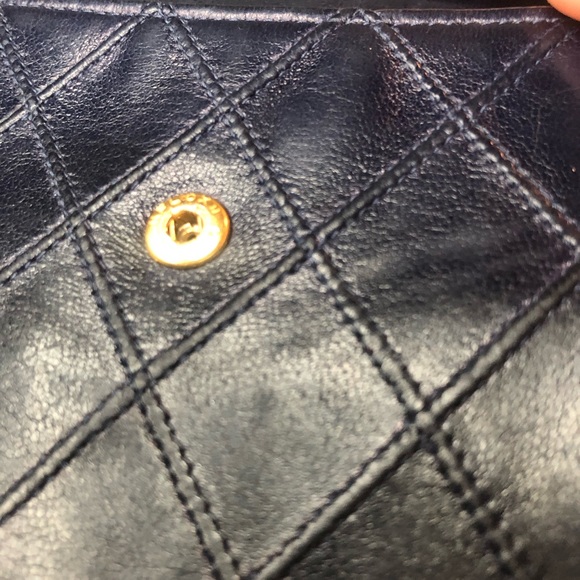 CHANEL Navy Quilted Lambskin Compact Wallet 24k Gold Hardware - Picture 9 of 15